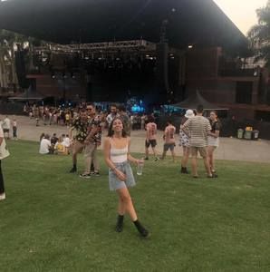 Meet your Posher, Chloe